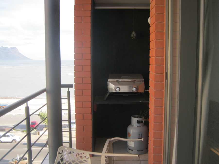 To Let 2 Bedroom Property for Rent in Strand Central Western Cape